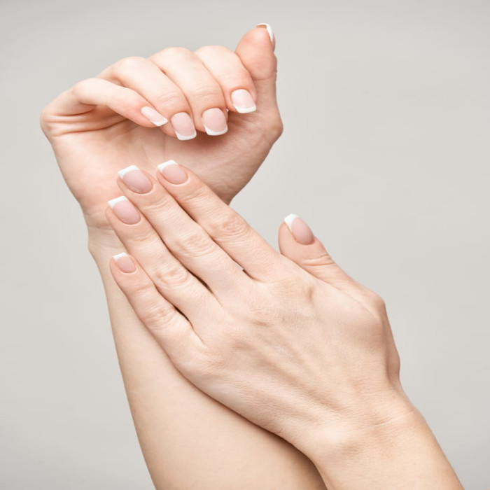 French manicure e forme unghie: i migliori abbinamenti 